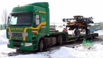 Transportation of agricultural machinery