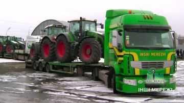 Transporting agricultural equipment